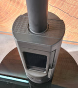 Semineu din fonta de designer Plamen Tara – independent de aerul din incapere